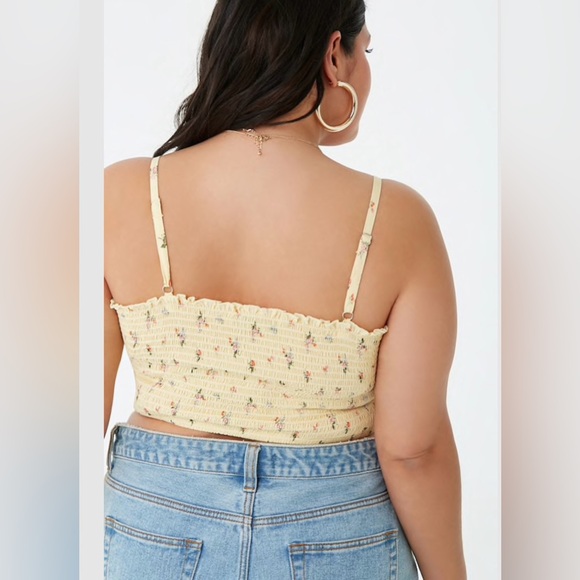 Plus Size Floral Print Cropped Cami - Picture 3 of 4